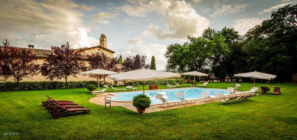San Pietro Sopra Le Acque Resort & Spa Massa Martana Bagian luar foto