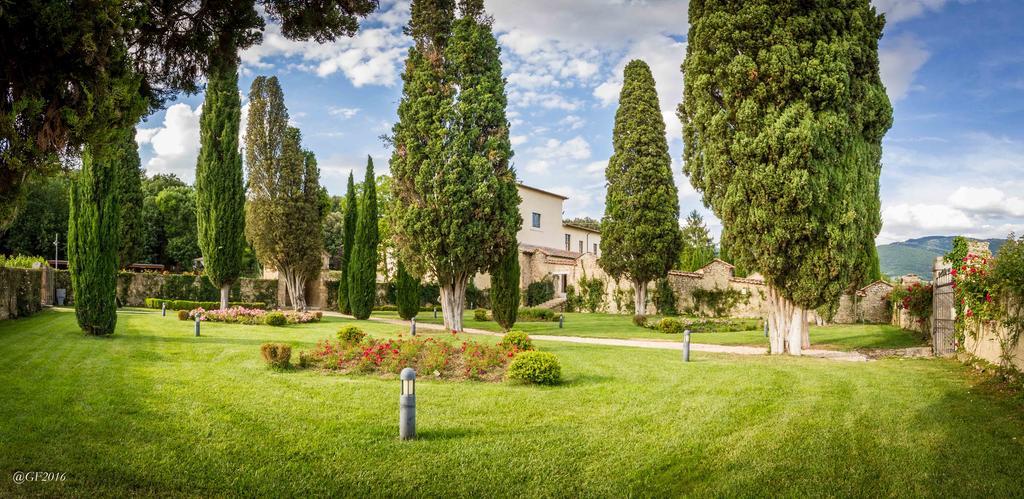 San Pietro Sopra Le Acque Resort & Spa Massa Martana Bagian luar foto
