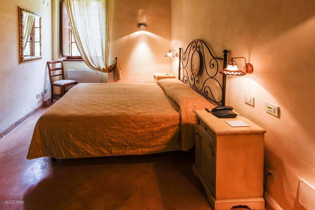 San Pietro Sopra Le Acque Resort & Spa Massa Martana Bagian luar foto